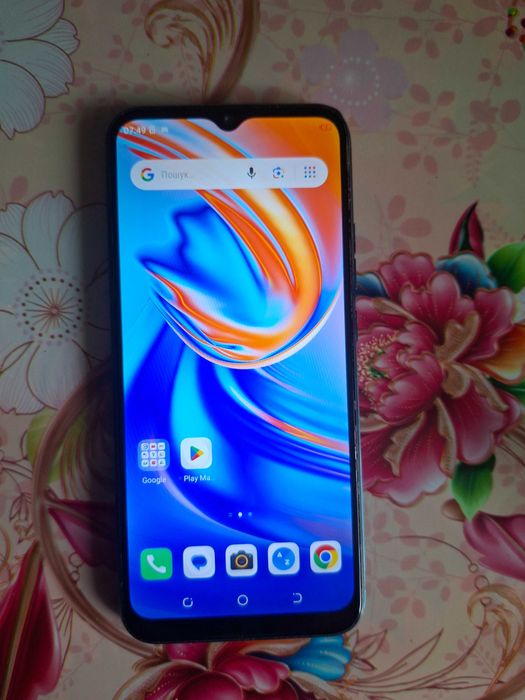 Телефон 2750 грн