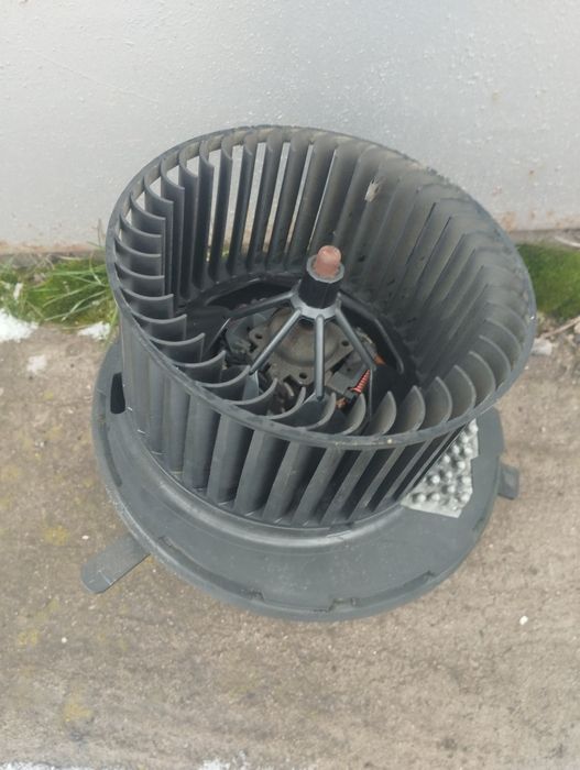 Моторчик печки Passat B6 B7 CC Skoda