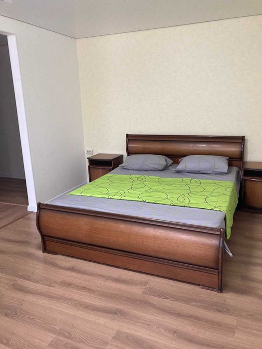 Центр Автовокзал  Тисячка (лікарня) Артем р-н,  Я.Мудрого, 98кв.