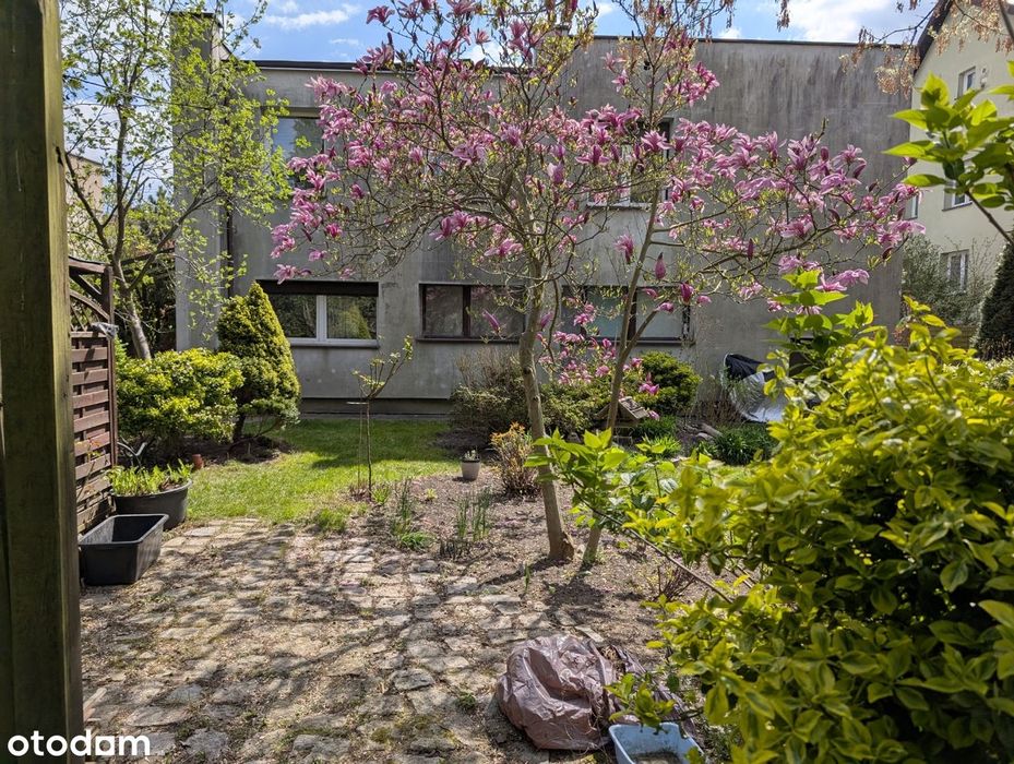 Dom 222 m² wolnostojący z garażem i klimatyzacją na działce 1004 m²