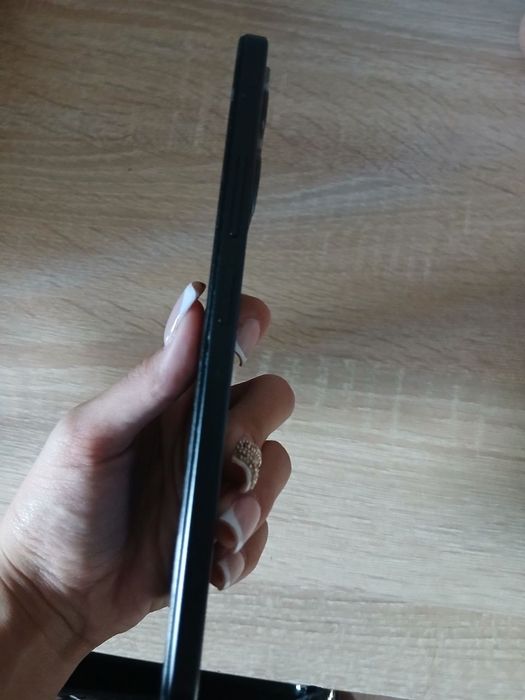 телефон Xiaomi Redmi Note 12