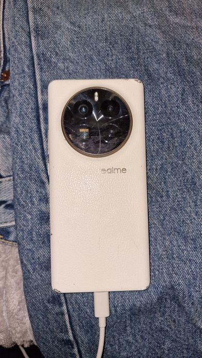 Продам realme gt 5 pro