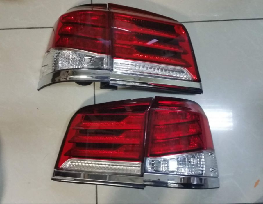 Задние фонари рестайлинг Lexus LX 570 2012-2015 красно-белые  арт 6249