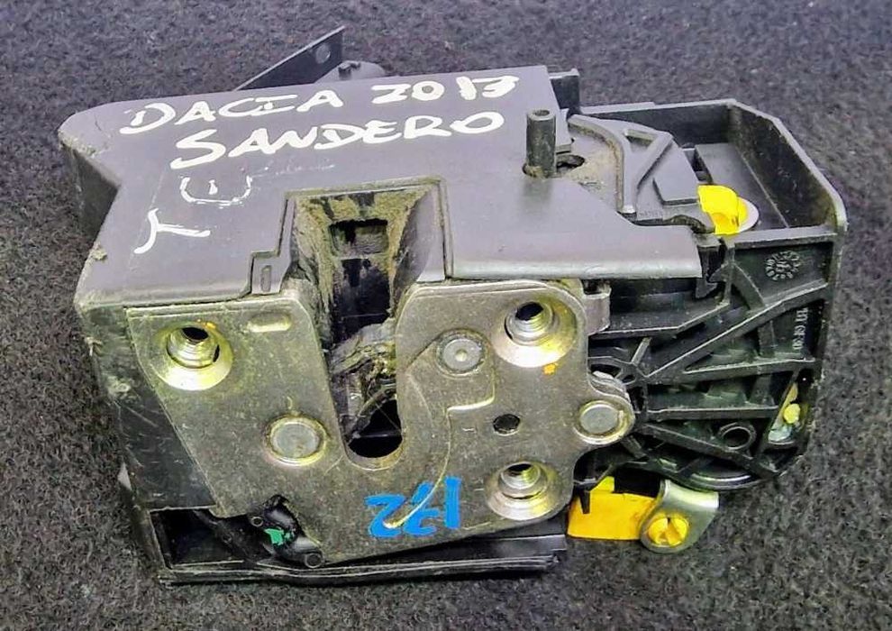 Fechadura / Fecho Porta Trás Esquerdo DACIA SANDERO II ano 2012