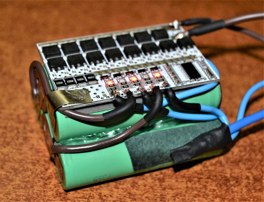 Акция: Перепаковка Bosh/Makita/DeWolt  на литий 18650 лучшая цена