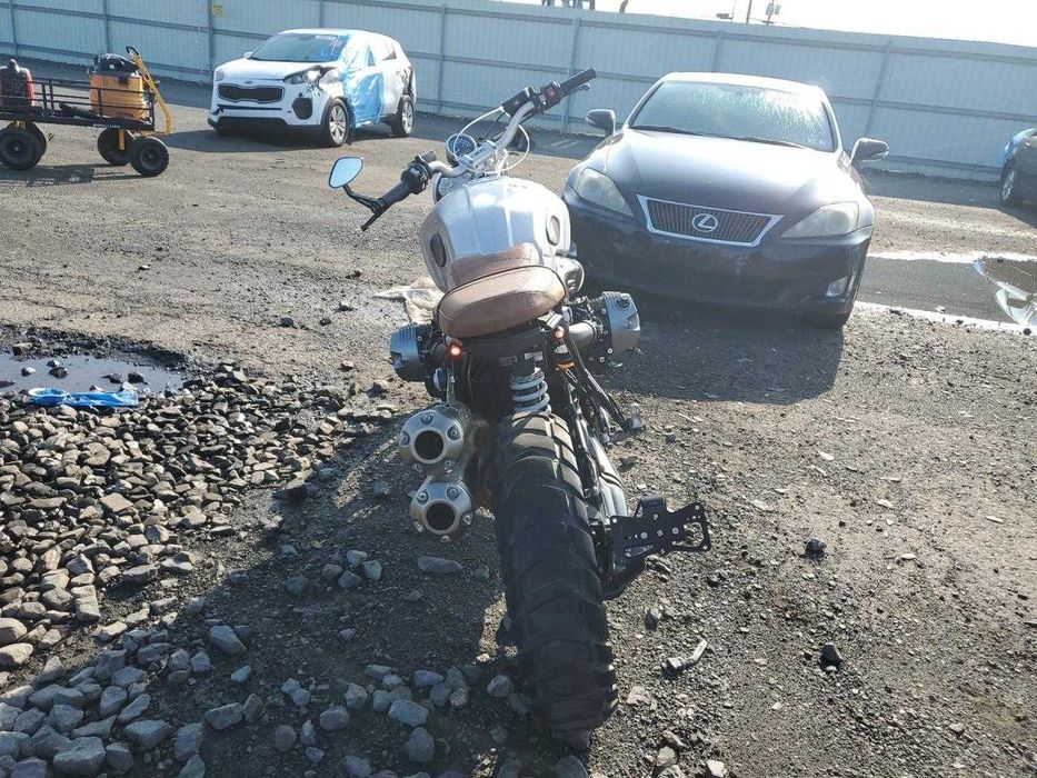 BMW r nine t scrambler 2017