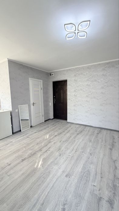 Продаж 1 кімнатноі квартири на Новомиколаівці