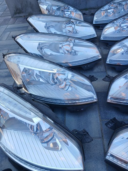 Фара,фари на Сітроен Ц 4 Пікассо, Citroën C 4 .