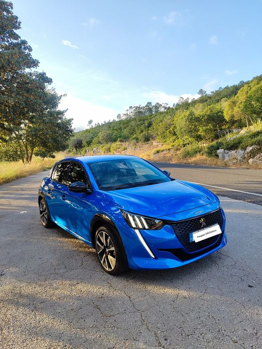 Peugeot e-208 — fotografia 2