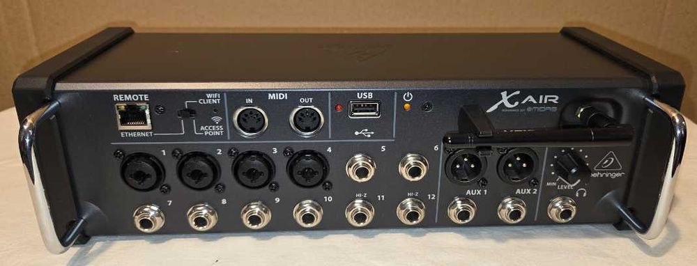 Mikser cyfrowy Behringer X AIR XR12
