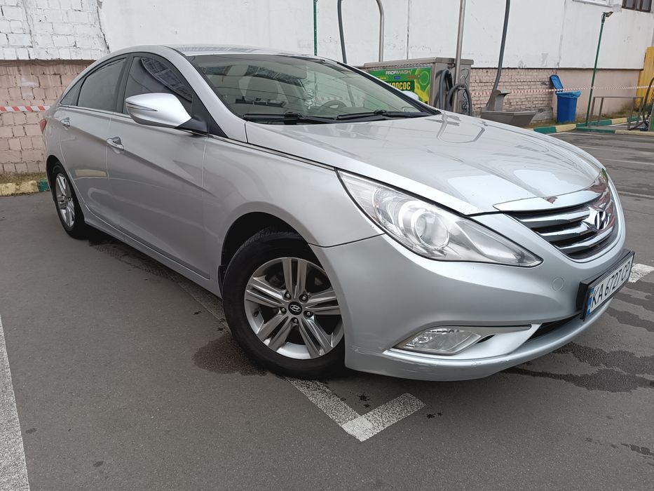 Hyundai Sonata YF LPI