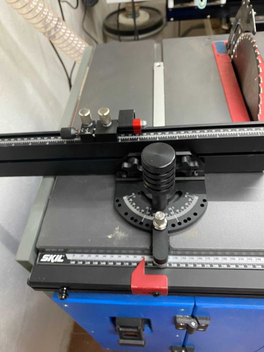 Serra de bancada para madeira