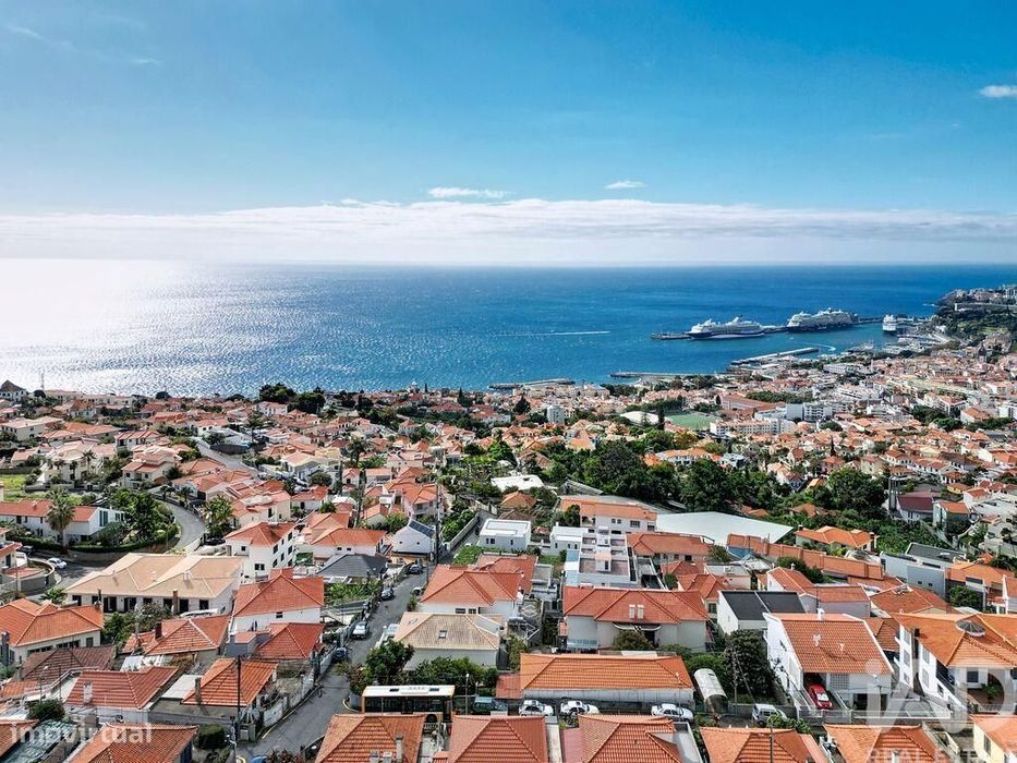 Apartamento T2 em Funchal (Santa Maria Maior) de 130,00 m2