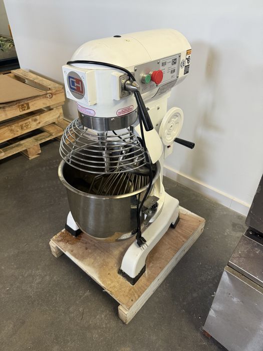 Batedeira Planetaria 30 litros