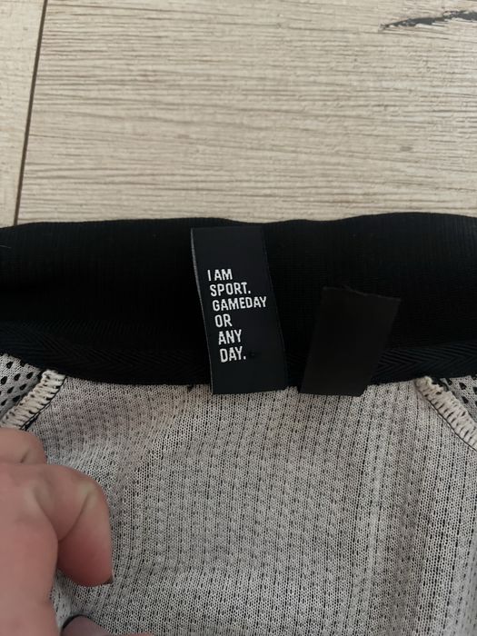 Кофта Adidas чорна