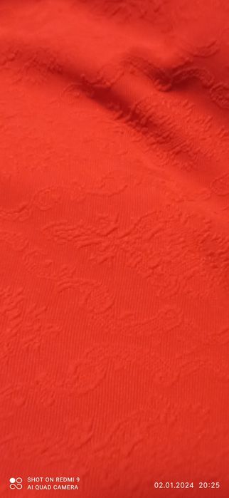 Продам червоне плаття