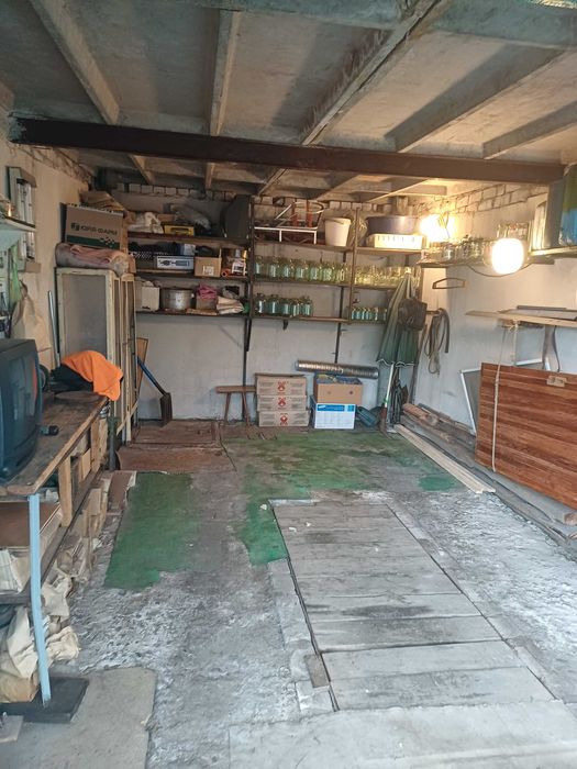 Продам гараж в товаристві Ніва