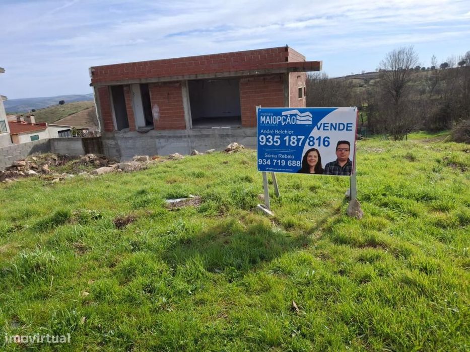 Moradia V3 inacabada - até 100% Financiamento