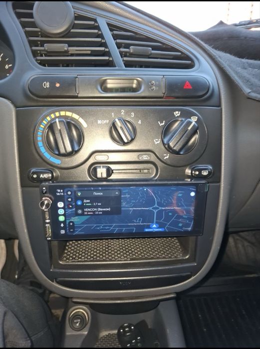 Автомагнітола 6.86 1DIN з CarPlay та Android Auto