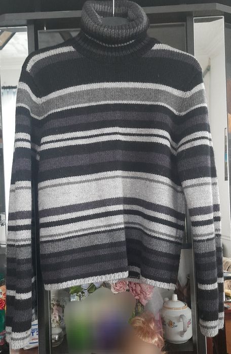 Светр з вовни мериноса дуже товстої в'язки