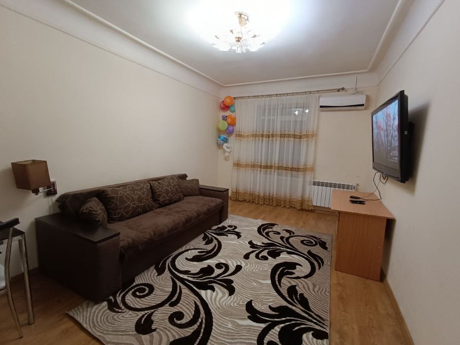 Продам 2х ком ВИДОВАЯ  Т.Шевченка14