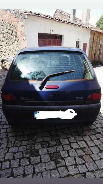 Carro renault clio