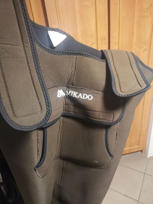 Wodery neoprenowe mikado
