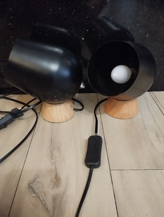 Lampa lampka nocna dwie sztuki czarna drewno