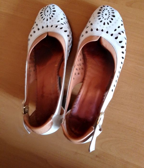 Жіночі літні шкіряні туфлі