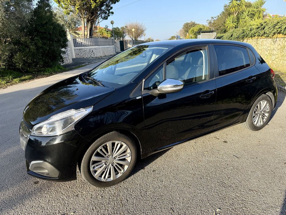 Peugeot 208 1.2 Style - Nacional