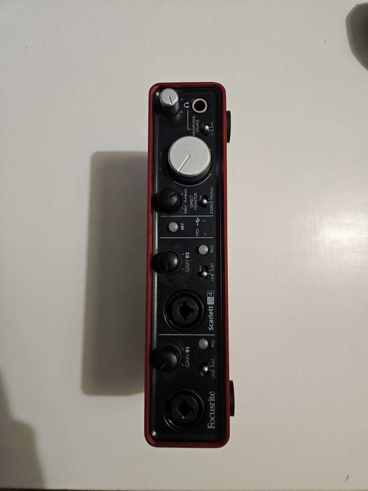 Focusrite Scarlett 2i4 (1ª Geração)