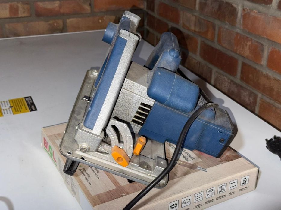 Пила торцрвочна Фіолент 75 в доброму стані