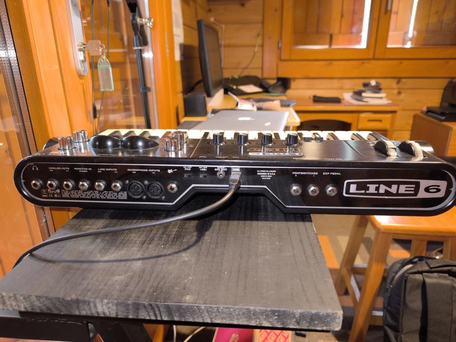 Line6 Toneport KB37 - Áudio Interface