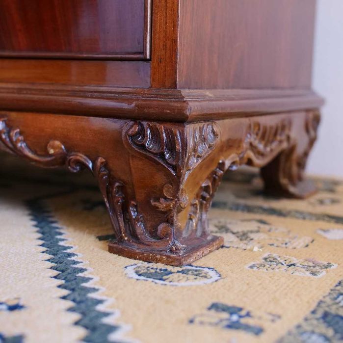 Móvel camiseiro em madeira de mogno