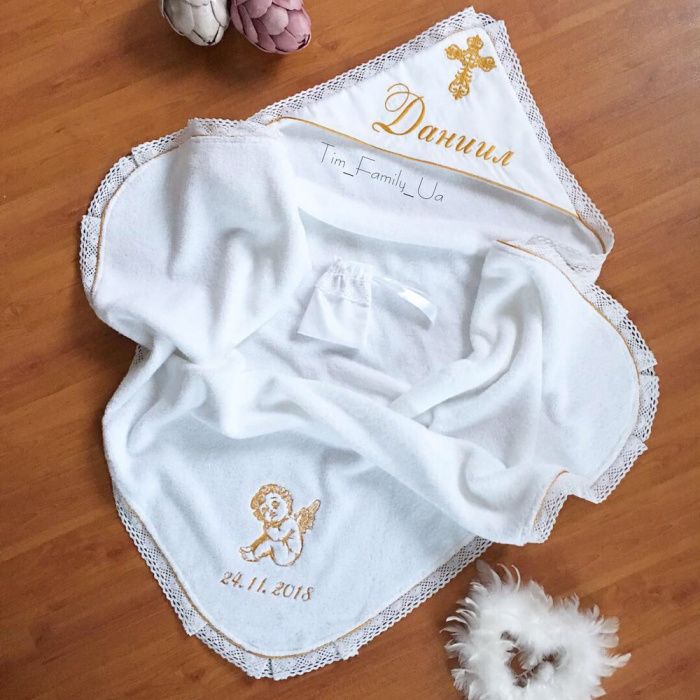 Крижма, дитяче полотенце-куточок, іменна вишивка, в наявності