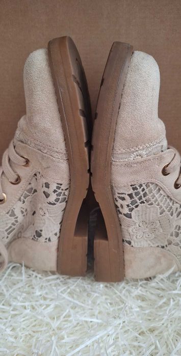 Botki DeeZee rozmiar 37 stan bardzo dobry