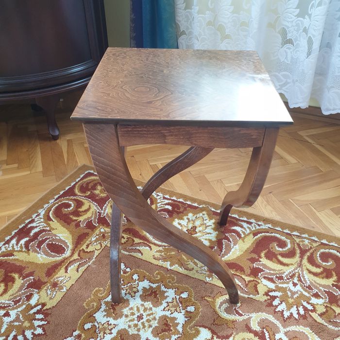 Stolik kawowy klasyka Ludwik do salonu
