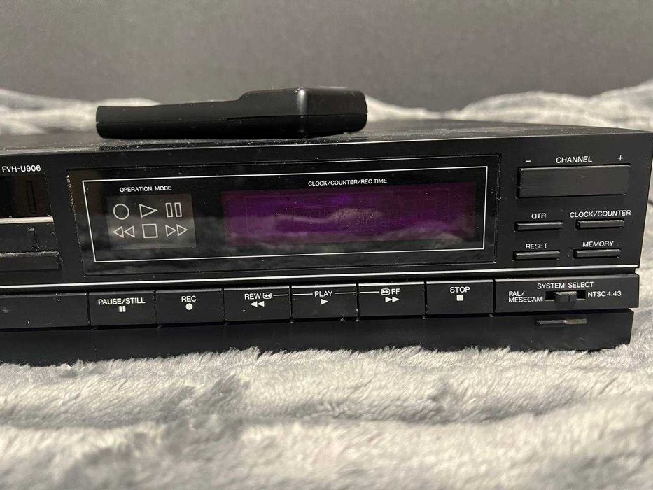 Відеомагнітофон Fisher FVH-U906