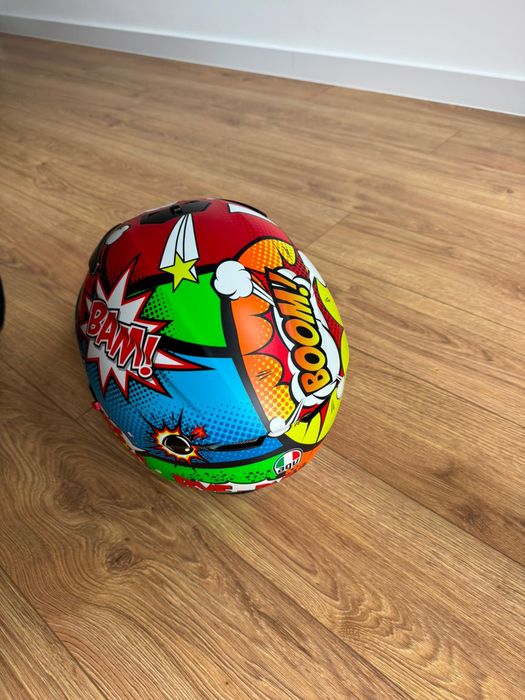Kask motocyklowy AVG