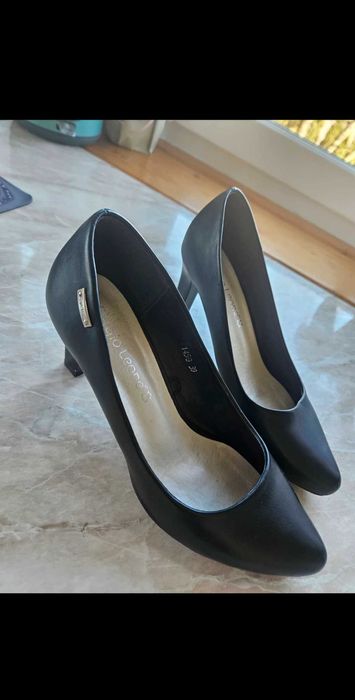 Buty na obcasie