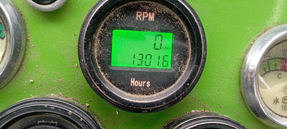 DW 244 AHT міні-трактор