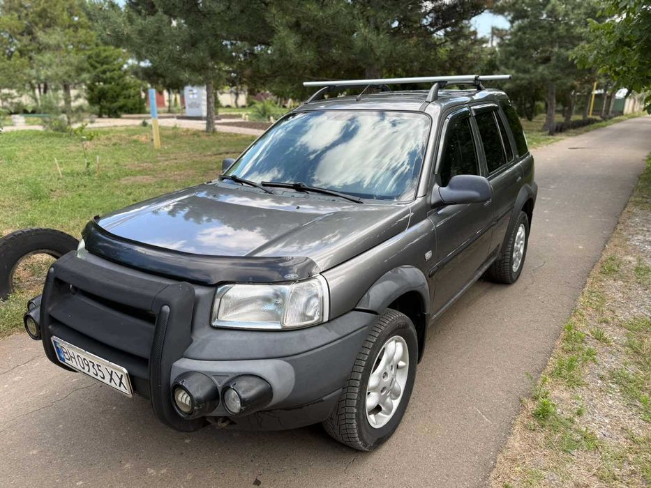 Land Rover Freelander 2.5 автомат 2002 год (полный привод)