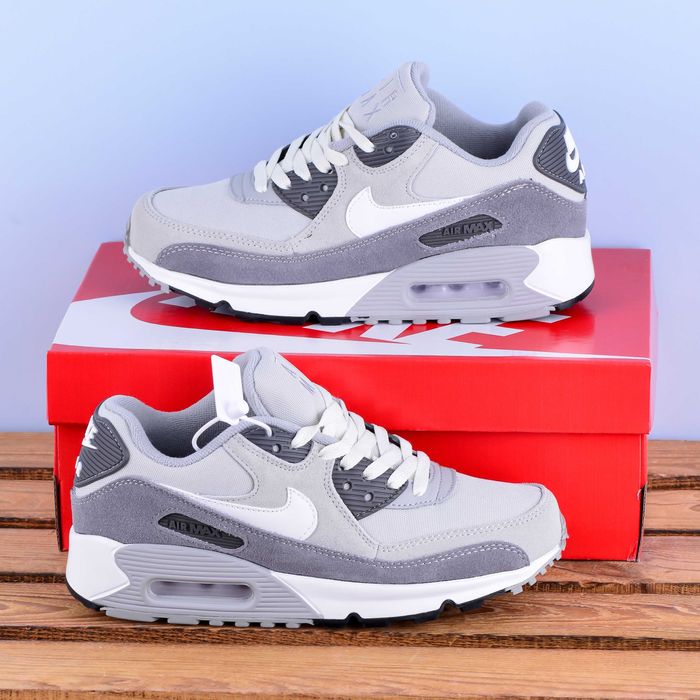 (2010) Кросівки Nike Air Max 90 сірий колір (37-41)