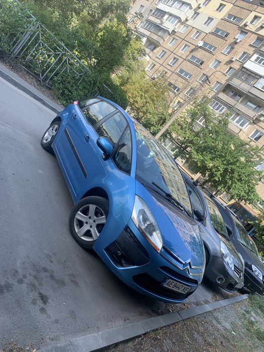 Ситроен с4 Пикассо отличное состояние или обмен на бус пассажир