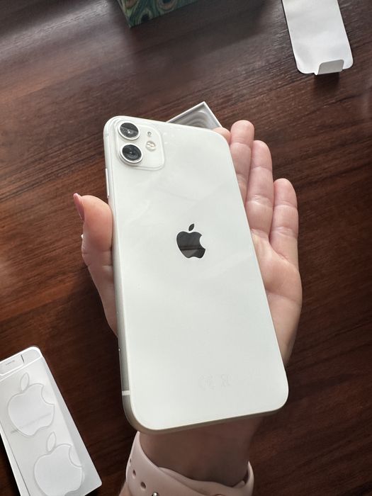 iPhone 11 - używany - stan idealny - bateria 80%