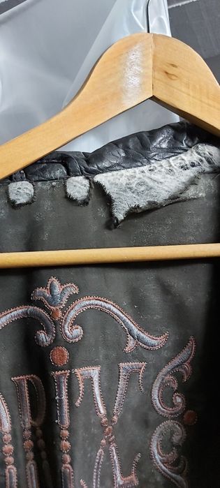 10€ Blusão em pele verdadeira de homem