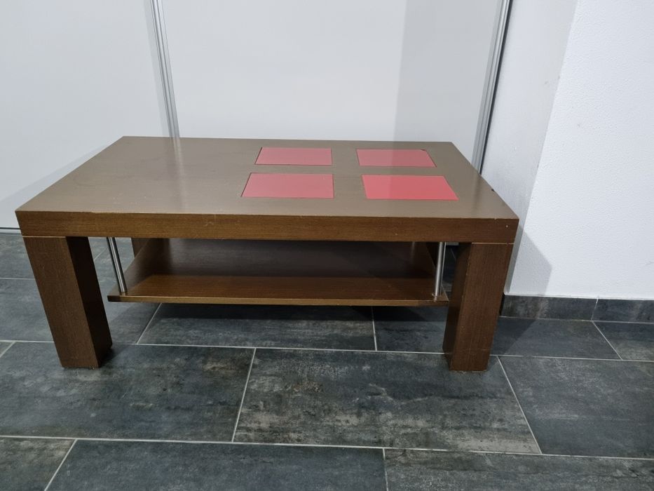 Móvel de sala e mesa