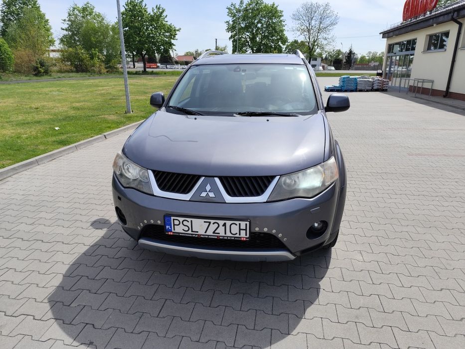 Mitsubishi Outlander 2