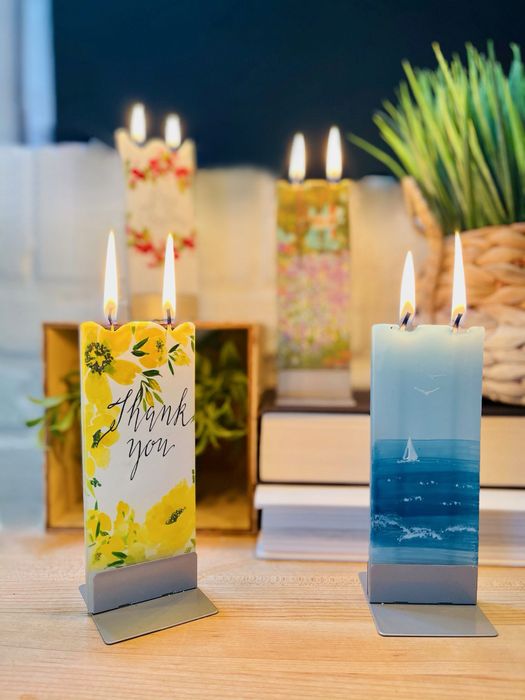 Тематичні свічки з ручним розписом на підставці