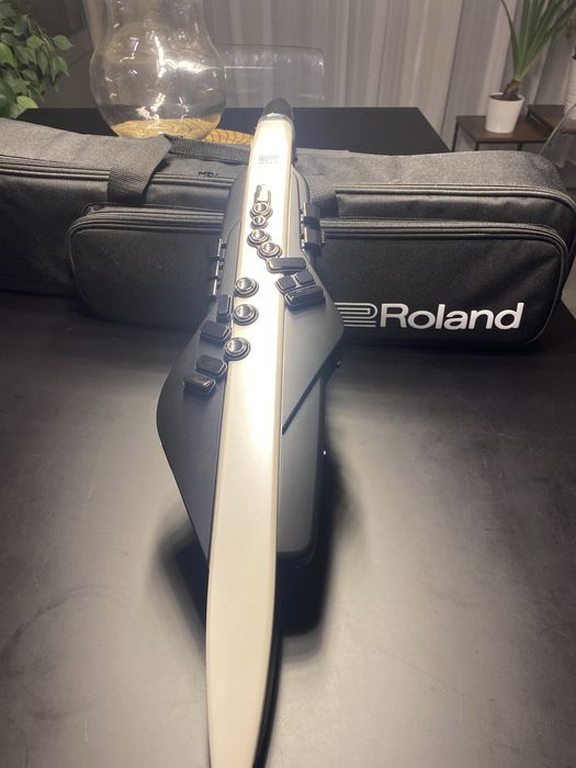 Roland AE-20 aerophone saksofon cyfrowy